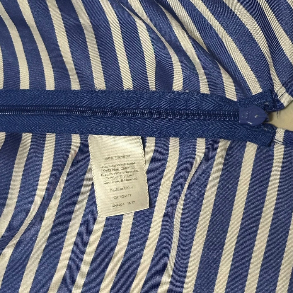 Talbots RSVP Womens XL Blue White Striped Ruffle Neck Sleeveless Shell Blouse - Picture 6 of 9